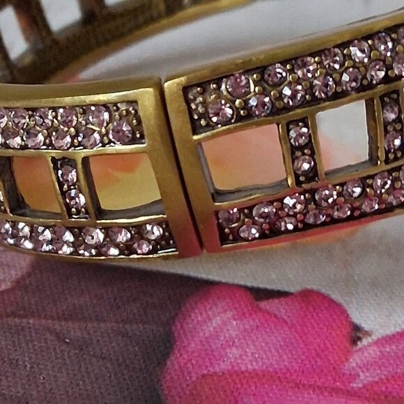 Heidi Daus Amythest Crystal Bangle Hinged Bracelet NIB - Picture 5 of 7